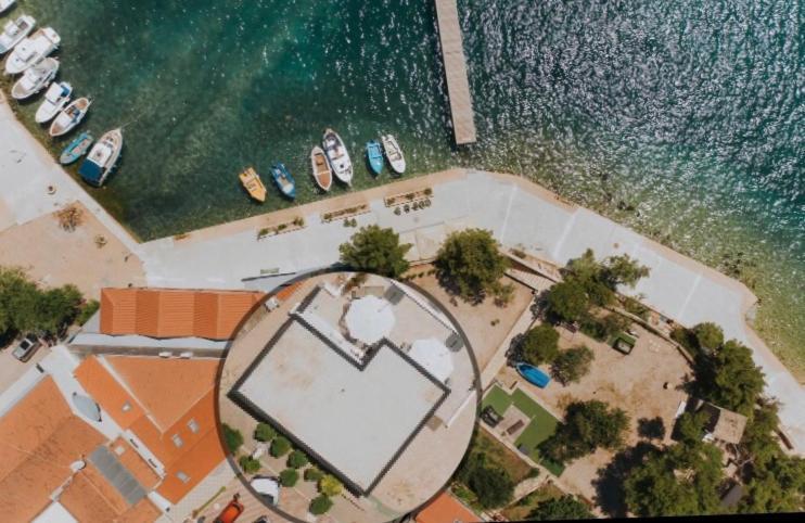Pansion Zlatna Ribica Otel Brodarica  Dış mekan fotoğraf
