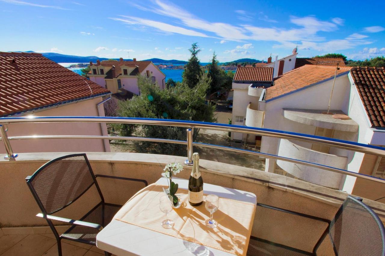 Pansion Zlatna Ribica Otel Brodarica  Dış mekan fotoğraf