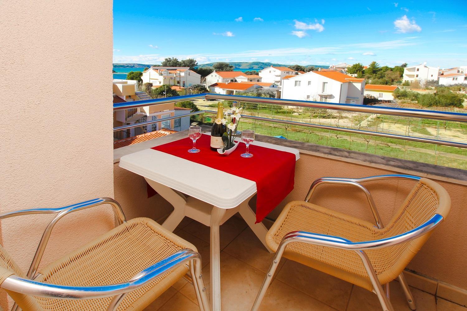 Pansion Zlatna Ribica Otel Brodarica  Oda fotoğraf