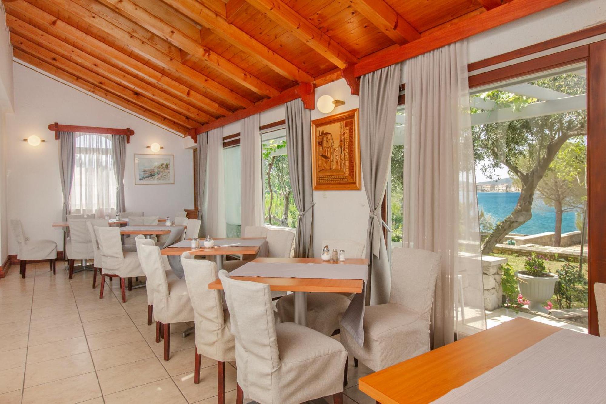 Pansion Zlatna Ribica Otel Brodarica  Dış mekan fotoğraf